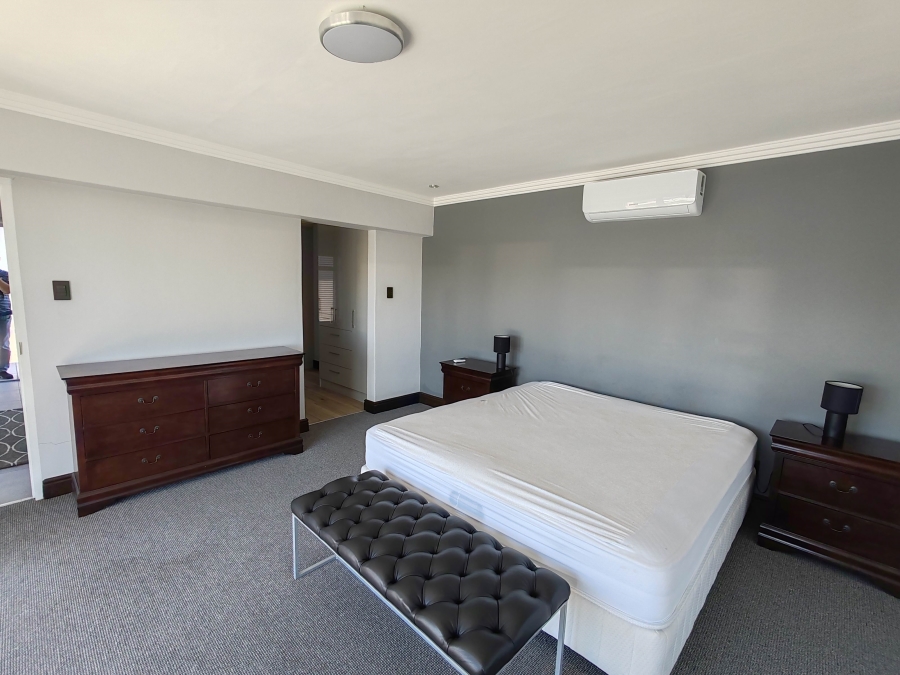 7 Bedroom Property for Sale in Perlemoenbaai Western Cape
